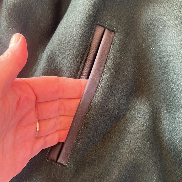 NWT RARE LE 50th anniversary Haunted Mansion Varsity Jacket size unisex Large - Picture 4 of 10